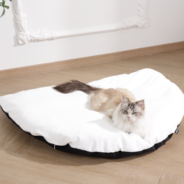 Load image into Gallery viewer, M-PETS Sweet Dreams Triangle Cat Cushion Black &amp; White

